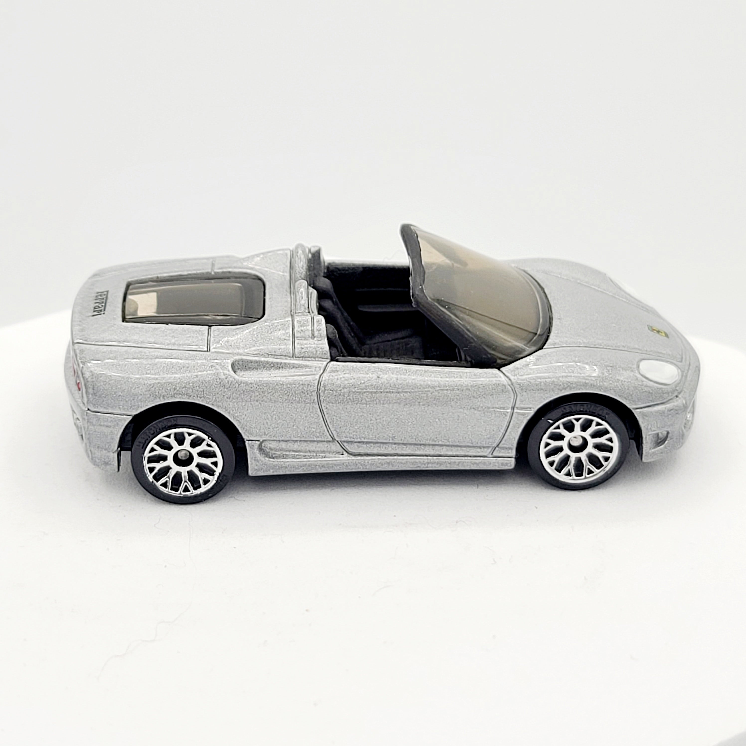 Matchbox Ferrari 360 Spider (2003 MBX Basic - Hero City)